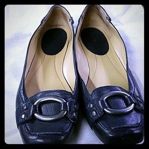 Nine West navy leather flats